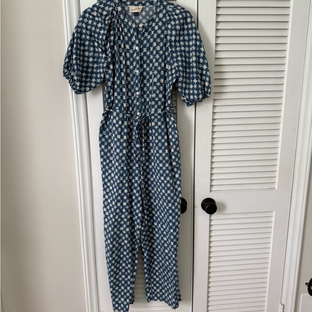 Universal Thread Navy Star Pattern Blouse - Picture 2 of 4